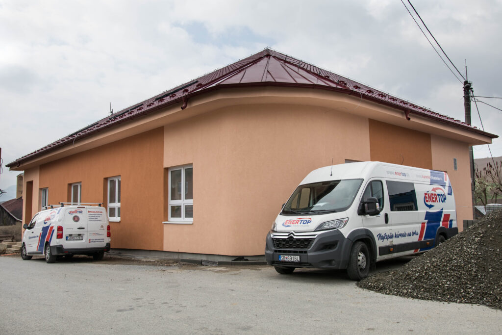 Pre Firmy 17 Kultúrny dom Oľšov – moderné a úsporné vykurovanie pre obecné priestory