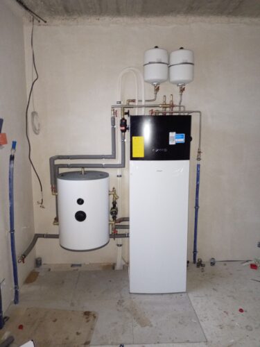 Click to view full screen vnútorná jednotka Daikin so vstavaným zásobníkom, Enertop